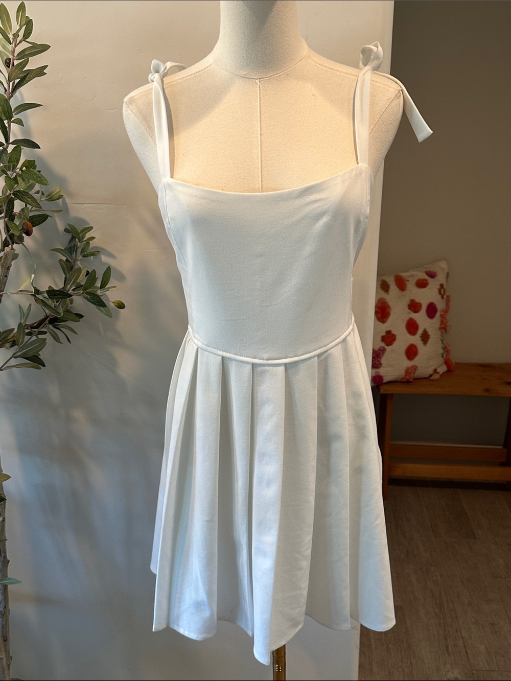 BP. Tie Strap Pleated Minidress In White New! - Picture 5 of 10